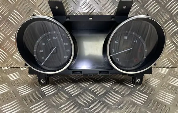 Jaguar XE Speedometer (instrument cluster) GX7310849BE