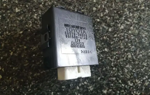 Toyota Avensis T270 Other control units/modules 8597020020