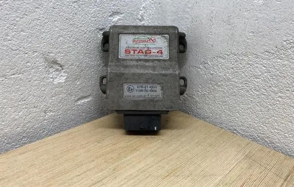 Audi A6 S6 C4 4A LP gas control unit module 67R014903 110R004904