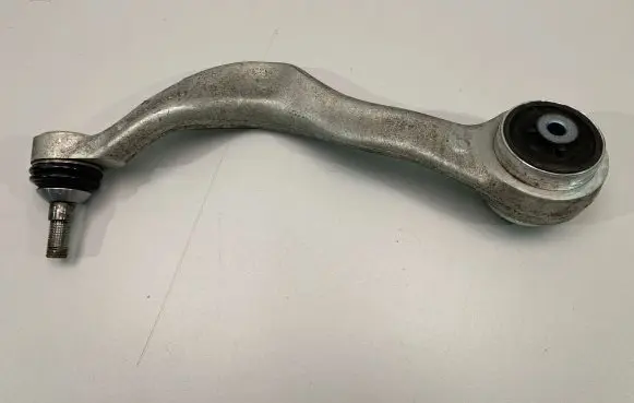 BMW 4 G22 G23 G24 G26 Front lower control arm/wishbone 6898535