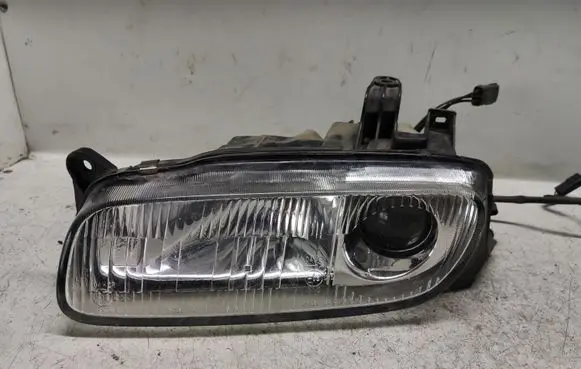 Mazda 323 F Headlight/headlamp