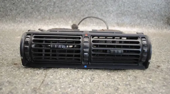 BMW 5 E34 Dash center air vent grill 64221384041 64221384106