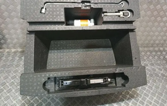 Mazda 6 Glove box in trunk GS2A688MX
