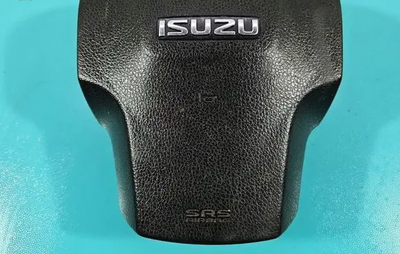 Steering wheel airbag