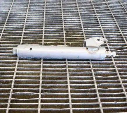 Mitsubishi L200 Steering column universal joint