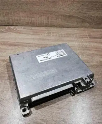 Renault Safrane Engine control unit/module ECU 7700745989 S101720201