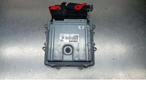 Volvo XC70 Engine control unit/module ECU 30785100AB