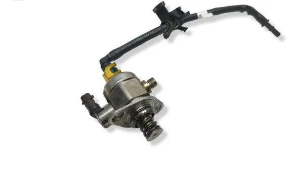 Alfa Romeo Giulia Fuel injection high pressure pump 04893752AA