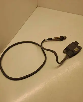 BMW 5 G30 G31 G38 Lambda probe sensor 1275105011