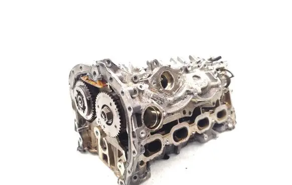 Nissan Qashqai Engine head 110424389R 132653854R