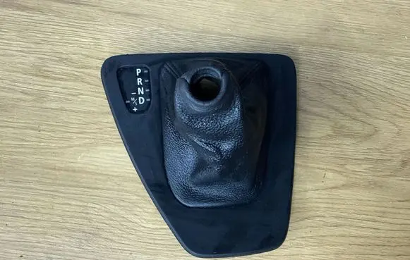 BMW 3 E90 E91 Gear lever shifter trim leather/knob 7155643