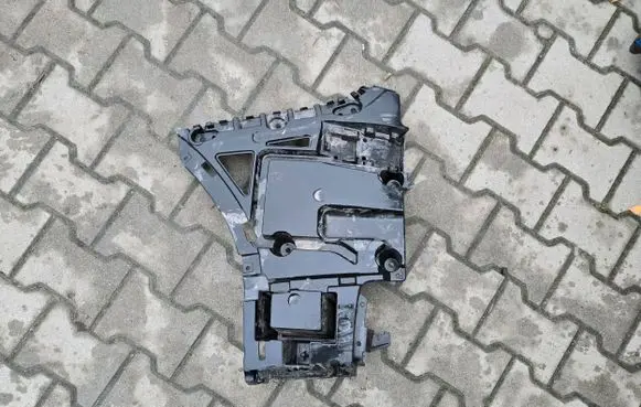 BMW X3 G01 Bumper support mounting bracket corner 7400667