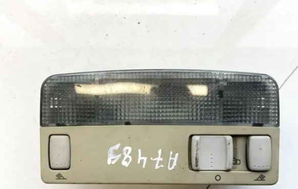 Volkswagen PASSAT B5 Front seat light 3B0947105
