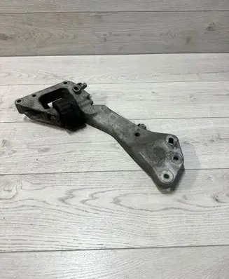 BMW 3 F30 F35 F31 Gearbox mounting bracket 6769281 21038310 68552D