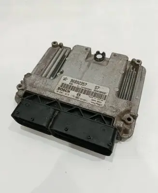Opel Antara Engine control unit/module 96892357 5072640563 0281015176