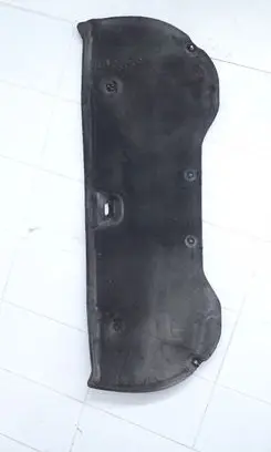 Engine bonnet/hood sound/heat insulation