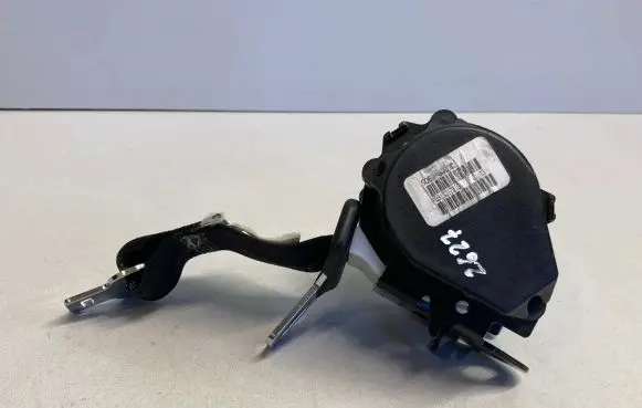 BMW X5 E70 Third row seat belt 5203009 6063947