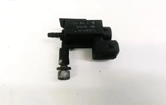 BMW 7 E65 E66 Turbo solenoid valve 72234100 12V02T325