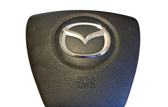 Mazda 6 Steering wheel airbag GS1E57K00