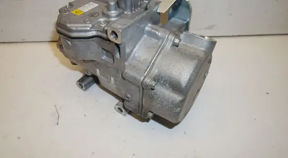 Lexus RX 450H Air conditioning (A/C) compressor (pump) 0422001190