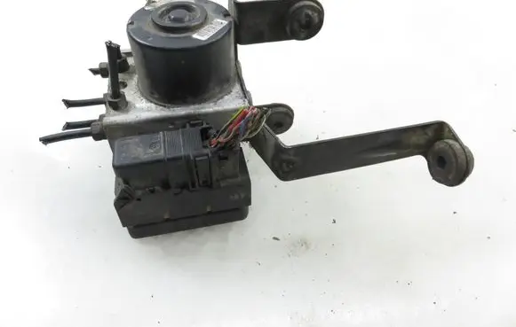 Ford Focus ABS Pump 10097001103 5WK84103