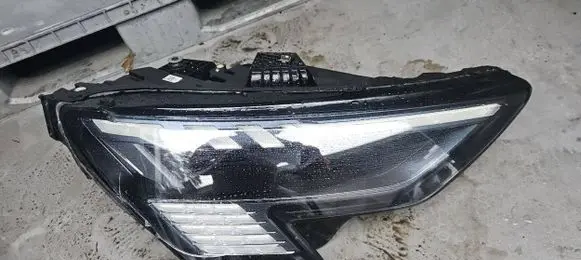 Audi A3 8Y Headlight/headlamp 8Y0941036F 37334120
