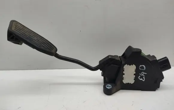 Toyota Avensis T270 Accelerator throttle pedal 7811002150 14271C 10194094376