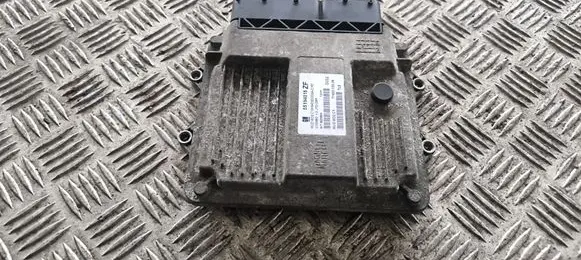 Opel Combo C Engine control unit/module 7160013305