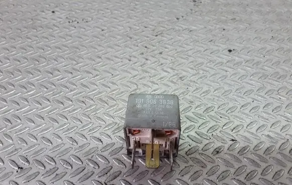 Volkswagen Golf IV Other relay 191906383B WLO20202002