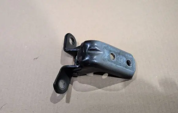 KIA Ceed Front door upper hinge A046057