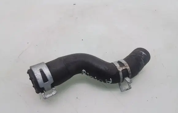 Toyota Auris 150 Engine coolant pipe/hose