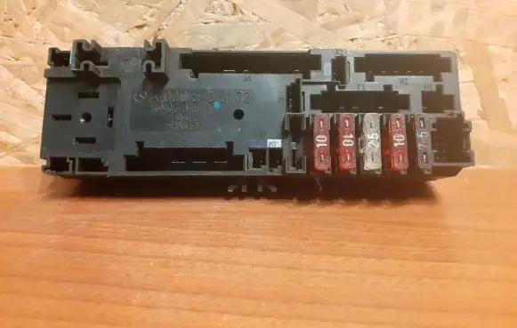 Mercedes-Benz E W210 Fuse box set A0005400172 1394