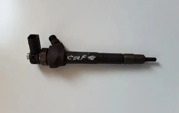 Volkswagen Golf VII Fuel injector 04L130277G