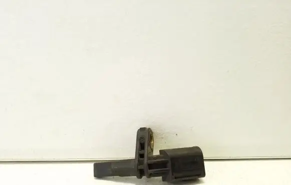 Volkswagen PASSAT B6 ABS brake wheel speed sensor 7H0927804