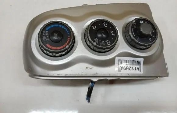 Toyota Yaris Climate control unit 5540652120
