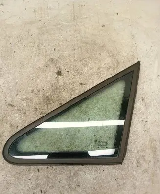 Seat Alhambra (Mk1) Front triangle window/glass 43R001100 DOT249AS2M24