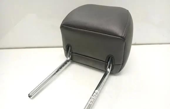 Chevrolet Orlando Front seat headrest 