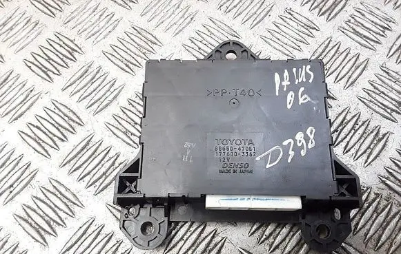 Toyota Prius (XW20) Air conditioner control unit module 8865047051 1776003362