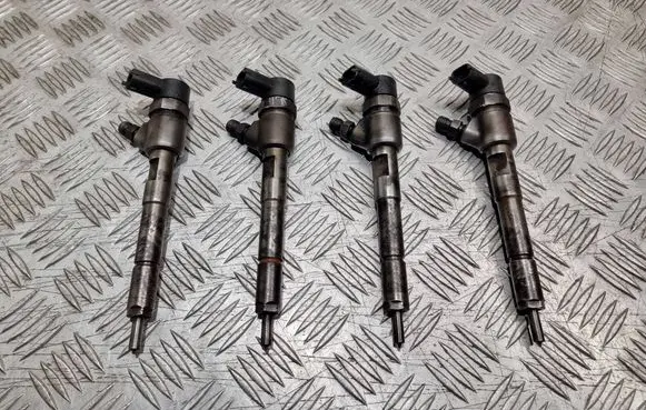 Fiat Fiorino Fuel injectors set 0445110351 10829