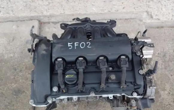 Peugeot 5008 Engine