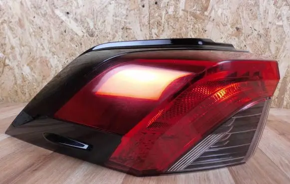 Toyota RAV 4 (XA50) Rear/tail lights 8156042230
