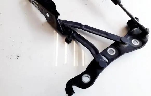 Volvo S60 Tailgate/trunk/boot hinge 8652462