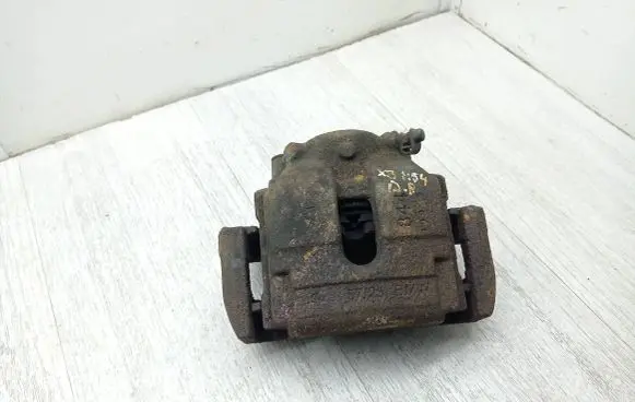 BMW X3 E83 Front brake caliper