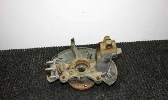 Audi Q3 8U Front wheel hub 1K0615311F