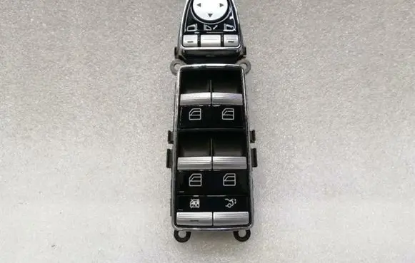 Mercedes-Benz S W221 Electric window control switch A2218215051