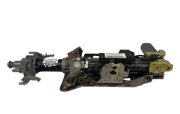 BMW X5 E70 Steering wheel axle 6786603 32306786603 33000052