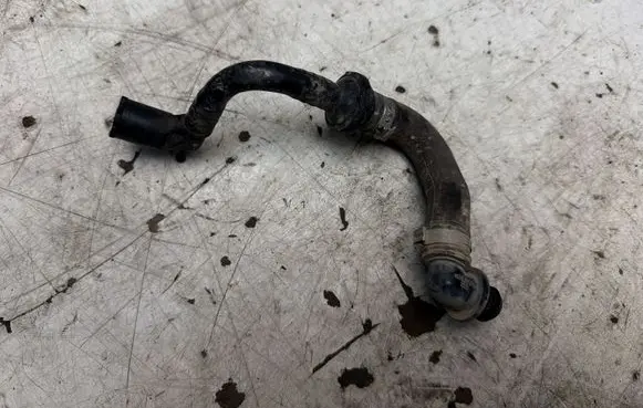 Volkswagen Golf V Vacuum line/pipe/hose 1K0611813