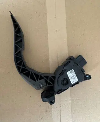 Audi A4 S4 B8 8K Accelerator throttle pedal 8K1723523 21022011 6PV00950501