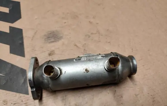 Jeep Cherokee III KJ EGR valve cooler 41212031F