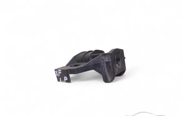 Radiator mount bracket